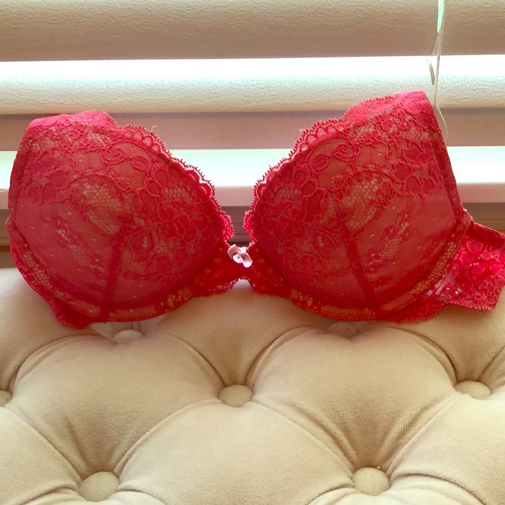 34 b Victoria secret bra lace